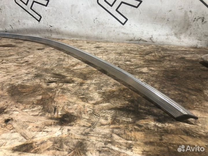 Молдинг крыши правый Mercedes-Benz C-Class W204