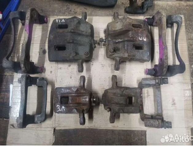 Суппорт скоба Hyundai Santa Fe 1 sm 2000-2012