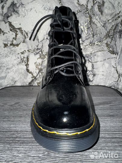 Роскошные ботинки под Dr.Martens