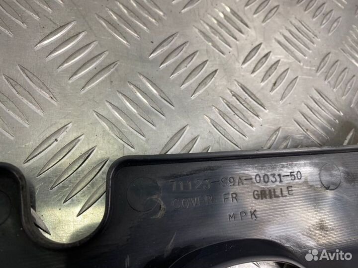 Накладка замка капота передняя Honda Cr-V RD5 2004