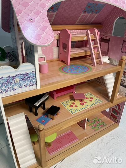 Большой кукольный домик деревянный