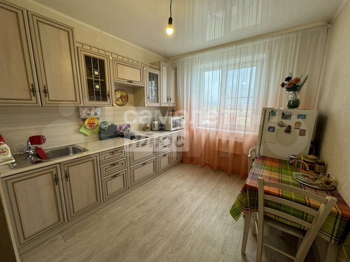 2-к. квартира, 57 м², 2/9 эт.