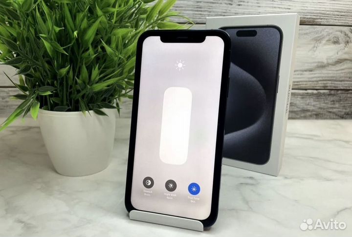 iPhone Xr В корпусе 15 Pro 64 Gb