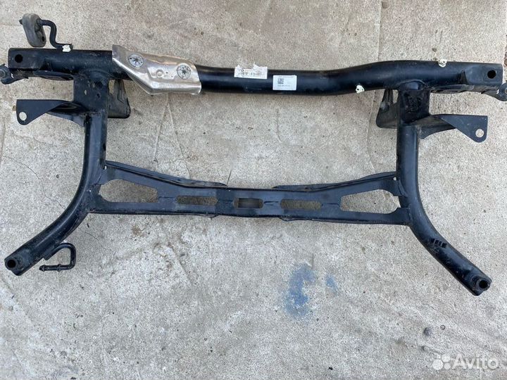 Подрамник задний VAG