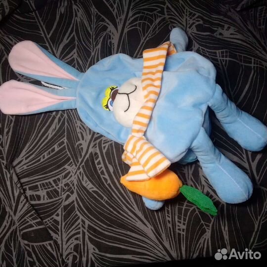 Голубой заяц, мешок с отсеком для хранения