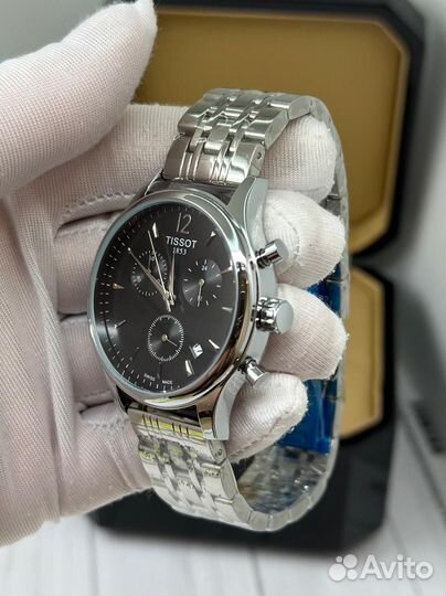 Мужские наручные часы с хронографом