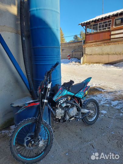 RegulMoto Seven Medalist 150e