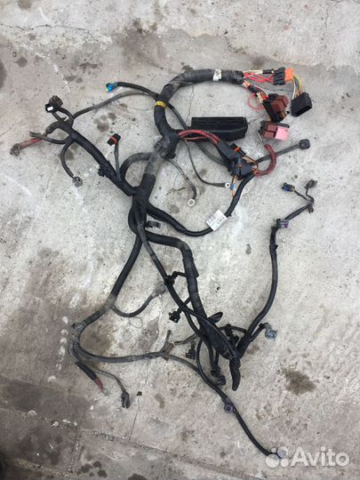 Проводка моторного отсека Renault logan1.6л.102л