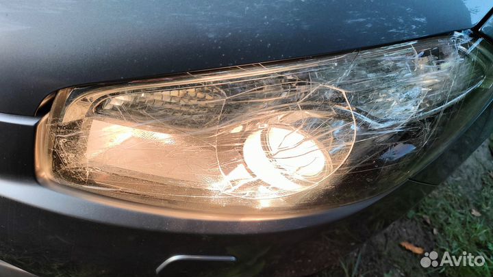 Фара передняя Nissan Qashqai