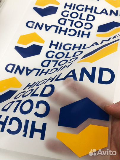 Печать термонаклеек на заказ для одежды и текстиля