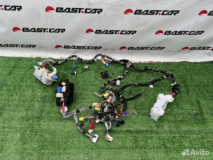 Проводка под торпедо Toyota Celica ZZT231 2ZZ-GE