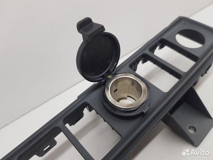 Прикуриватель (Infiniti QX56)