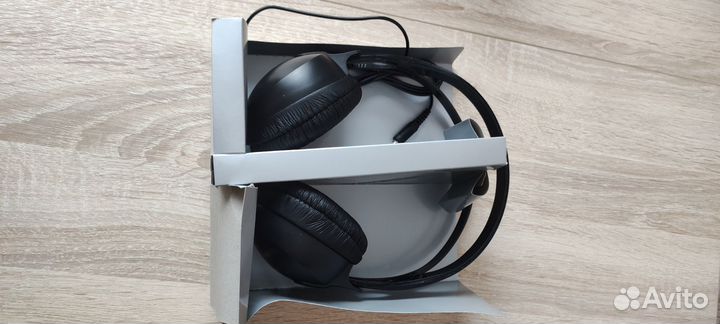 Новые наушники проводные philips