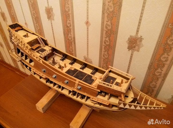 Модель галеона (собран наполовину)