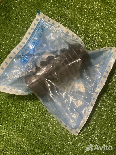 Пыльник переднего амортизатора