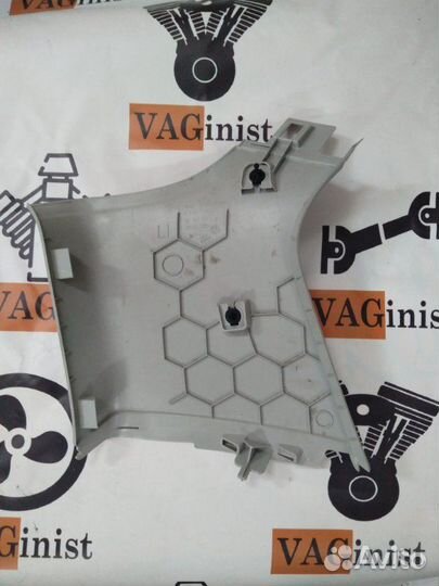 Обшивка салона задняя левая Vw Passat B7 1.4 CAX