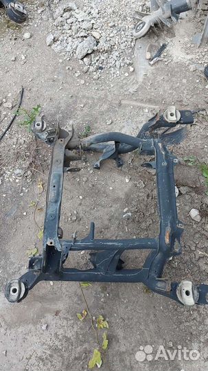 Подрамник (балка) Мерседес w164 ML x164 GL