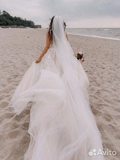 Свадебное платье S /M было одето 1 раз