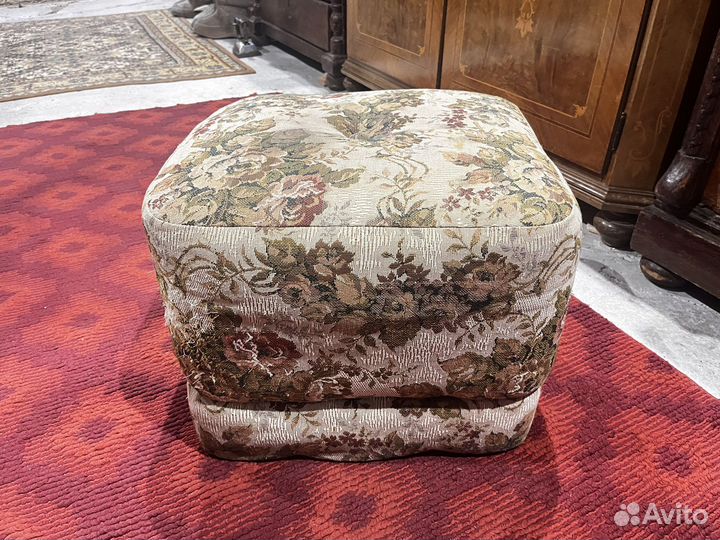 Пуф винтажный