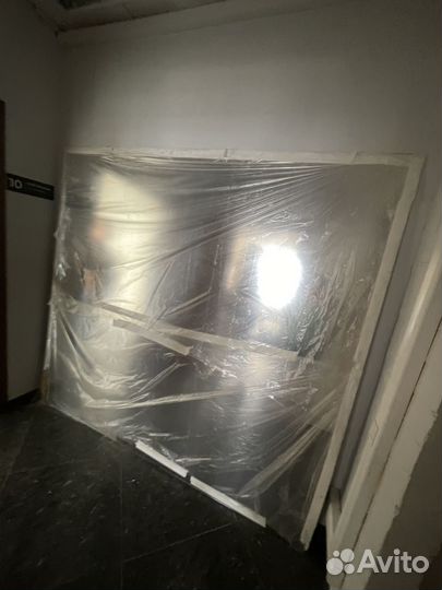 Зеркало 218х200