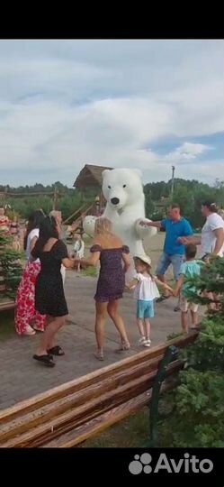 Аниматор. Белый Большой Мишка