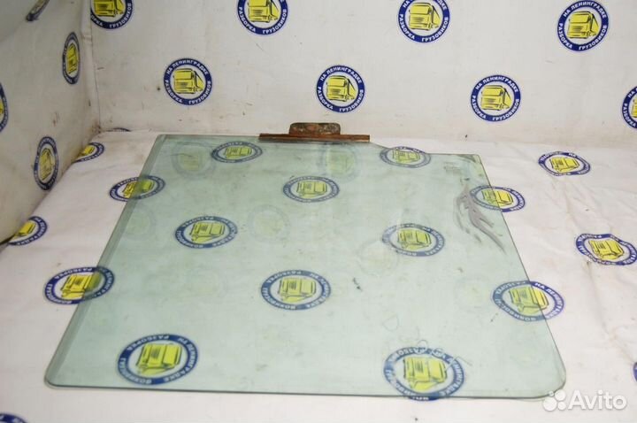 Стекло двери левое 1284623 DAF, XF 95, XF 105