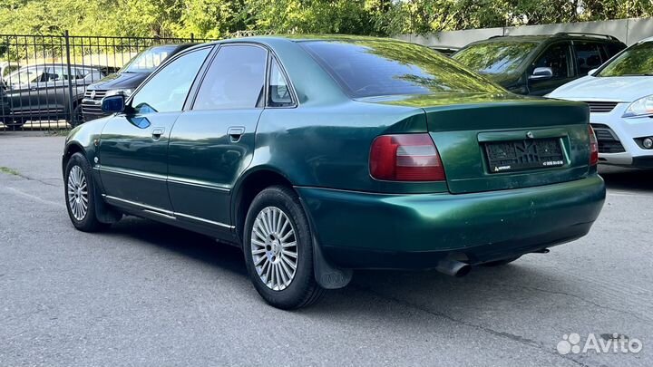 Audi A4 1.6 МТ, 1996, 474 053 км