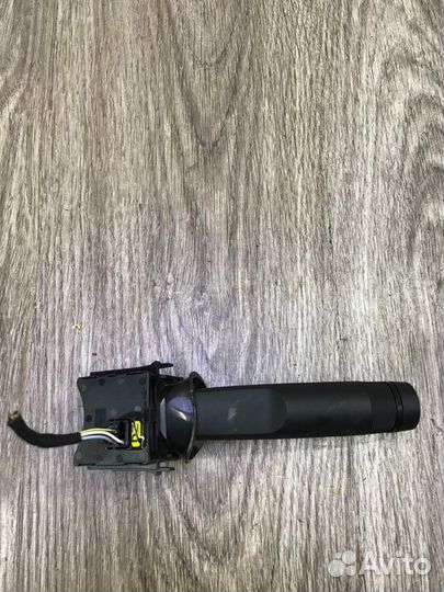 Переключатель дворников Opel Astra J 2010