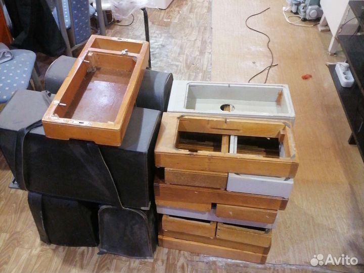 Поддоны для швейной машины