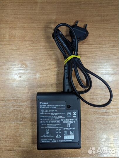Зарядное устройство Canon LC-E10E