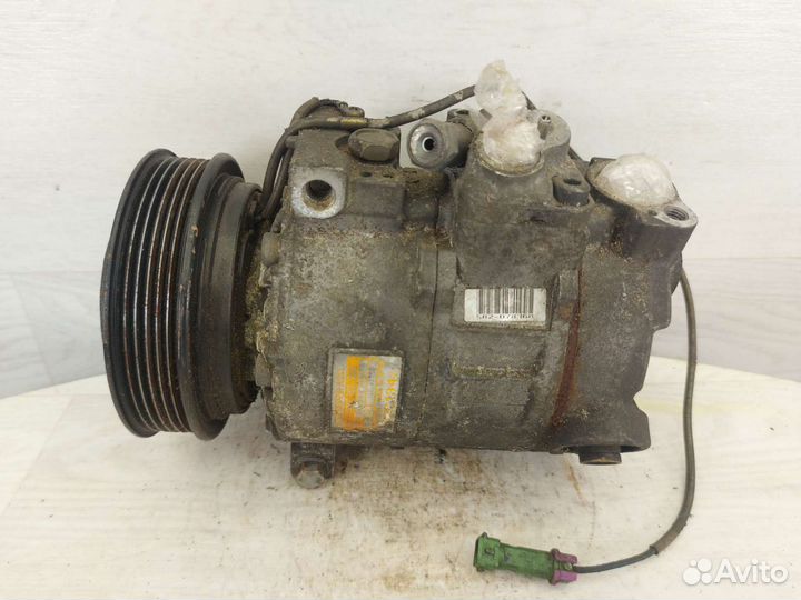 Компрессор кондиционера Audi/Volkswagen 4D0260808
