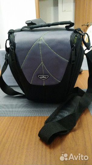 Зеркальный фотоаппарат canon