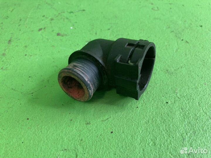 Разъем патрубка MAN TGX