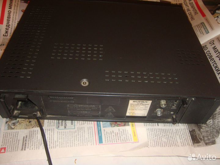 Видеомагнитофон для ремонта или на зап. части