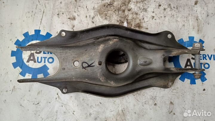 Mercedes GLC X253 15- Рычаг звдний левый правый