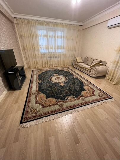 2-к. квартира, 84 м², 6/12 эт.