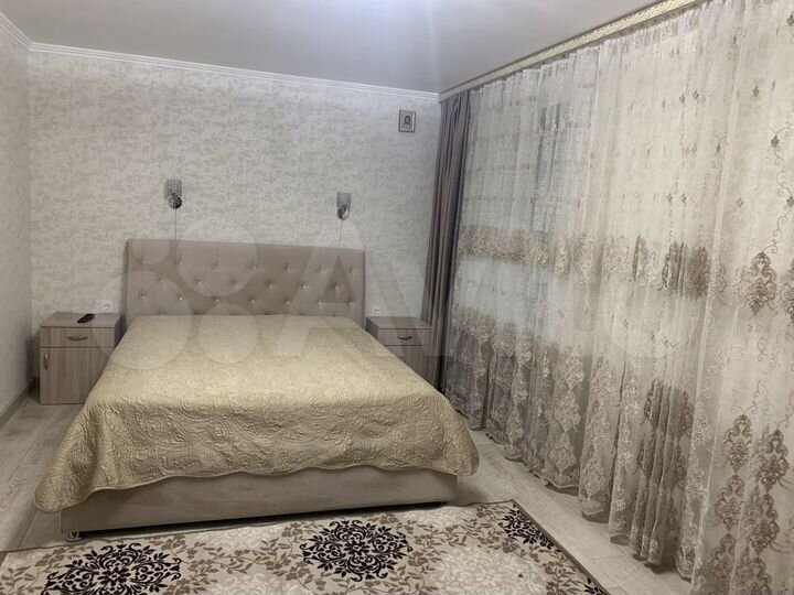 2-к. квартира, 70 м², 1/5 эт.