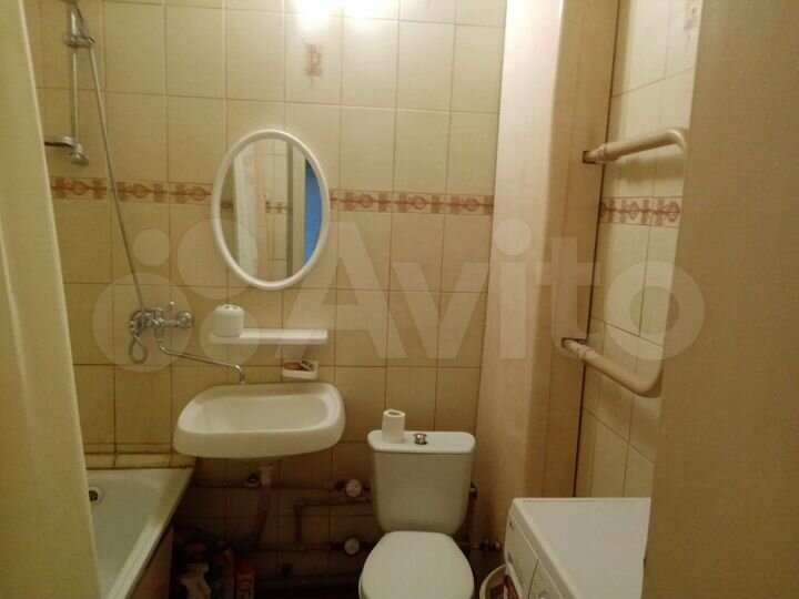 2-к. квартира, 61 м², 8/10 эт.