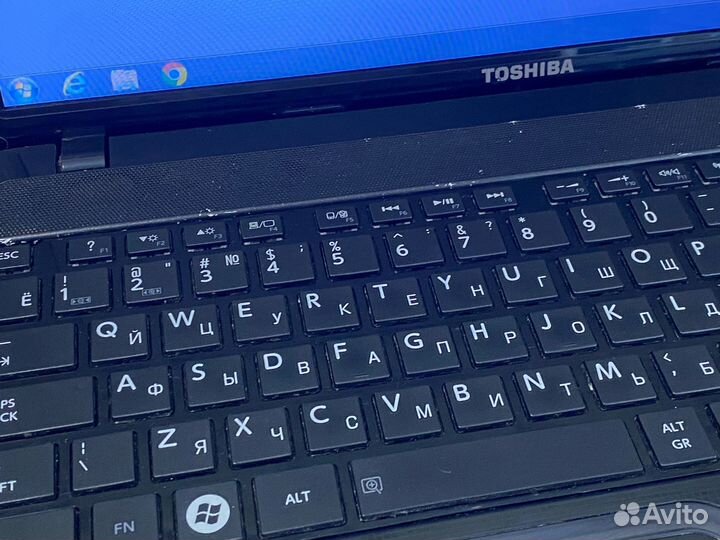 Ноутбук Toshiba L850