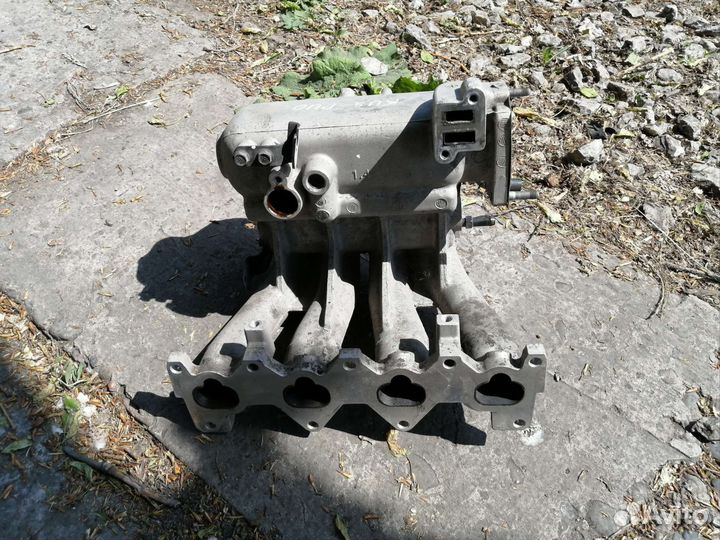 Коллектор впускной Kia Rio 2