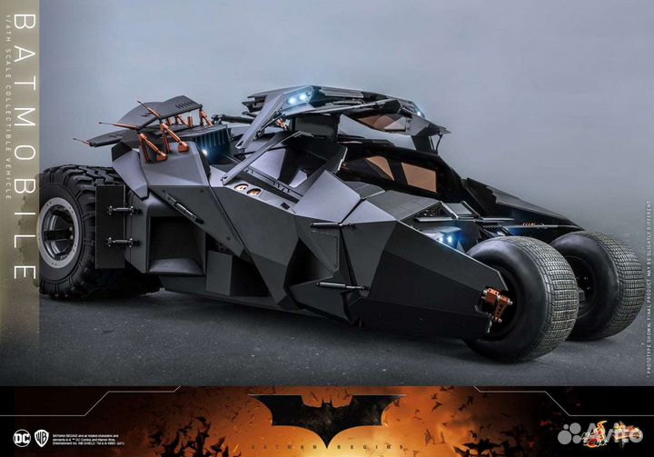 HOT toys MMS596 batman batmobile