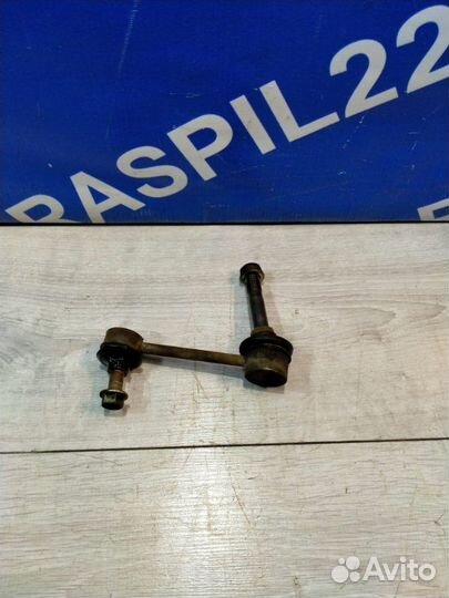 Тяга переднего стабилизатора передняя Toyota Mark