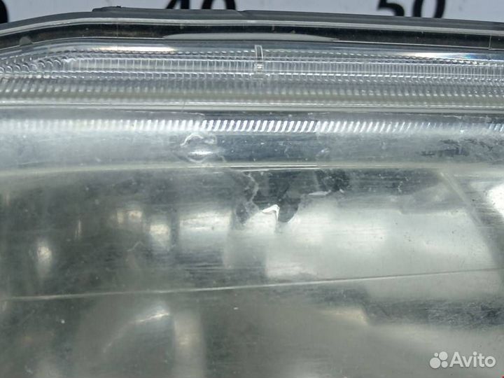 Фара правая Mitsubishi L200 3 2002 MR439532