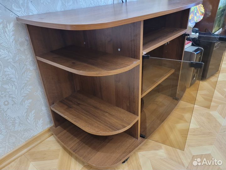 Тумба под телевизор