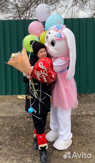 Живая открытка, ростовая кукла