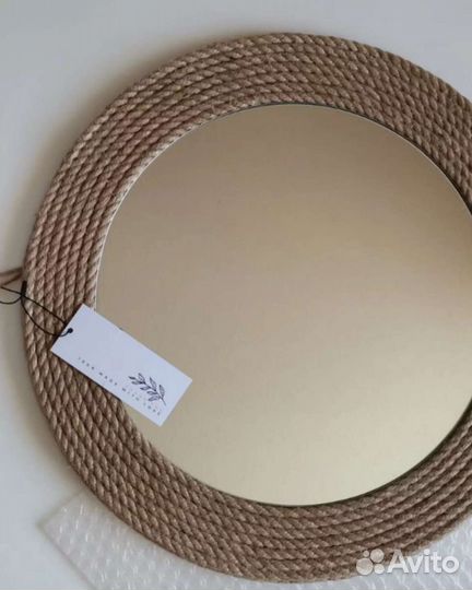 Зеркало в раме из джута