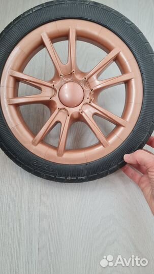 Колеса заднее от коляски luxmom