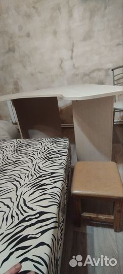 Стол угловой