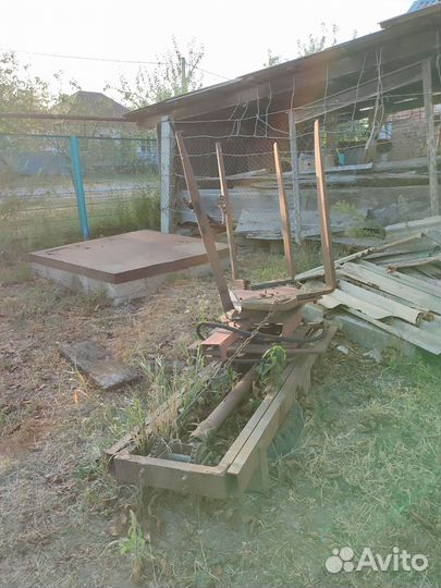 Погрузчик вилочный
