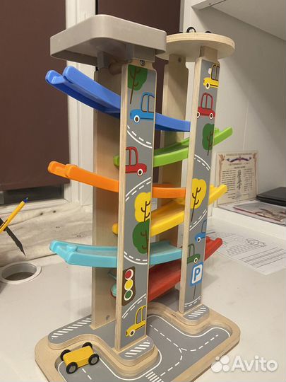 Трек с машинками